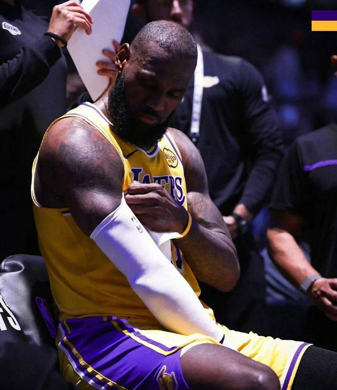 湖人遭遇连败，球队状态令人担忧