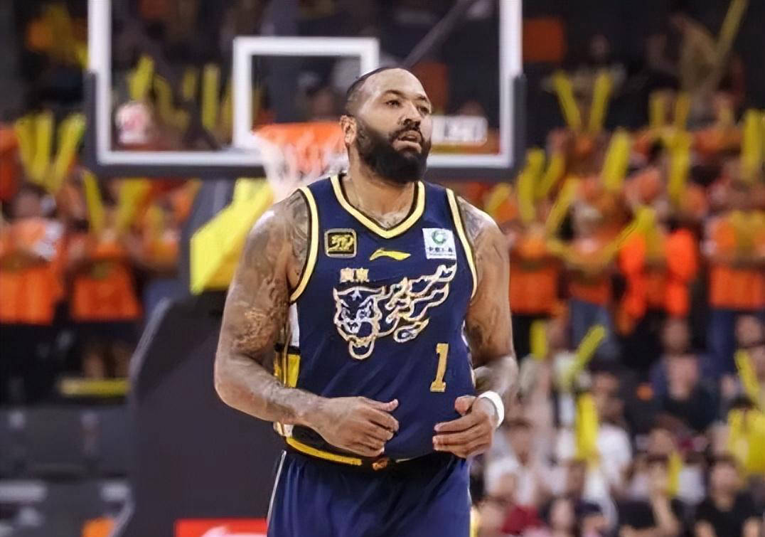 外援发威,助球队大比分击败对手晋级的简单介绍 外援发威,助球队大比分击败对手晋级的简单介绍